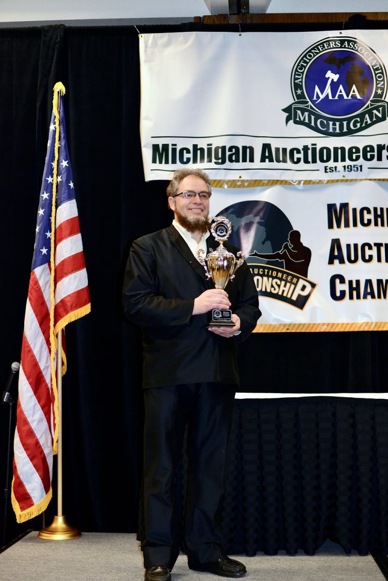 Willis Yoder wins Michigan Ringman Champion 2017 and is Inducted into